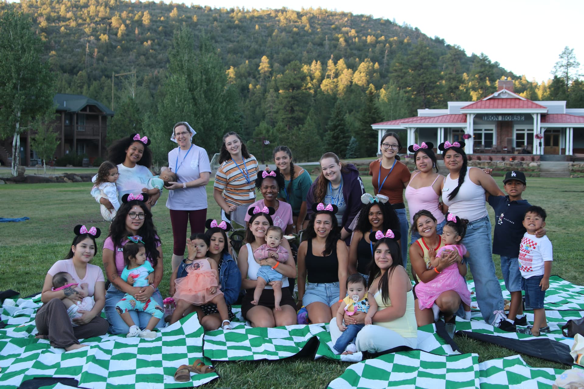 YoungLives Phoenix, Two Generations of Hope